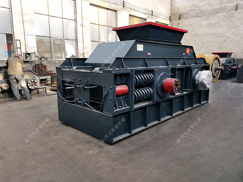 鵝卵石對(duì)輥破碎機(jī)介紹，為什么選擇金聯(lián)機(jī)械？