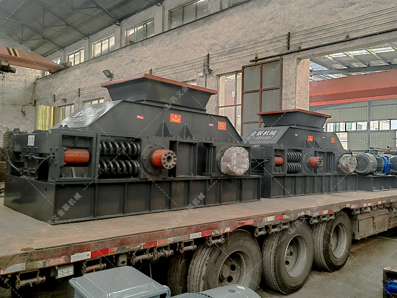 時產100噸瓜米石對輥制砂機有哪些型號？價格多少？